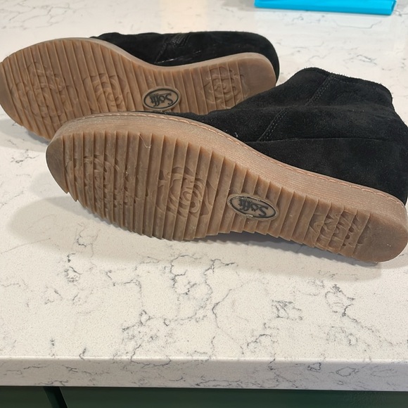 Sofft Siri Wedge Booties - Waterproof, Suede - Picture 8 of 10